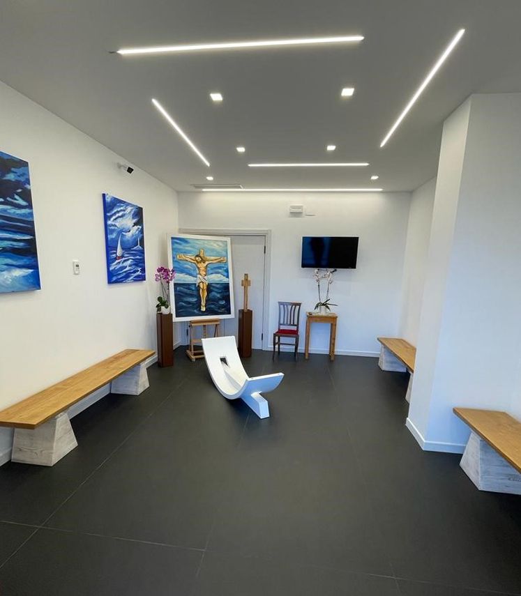 dettaglio interni sala del commiato