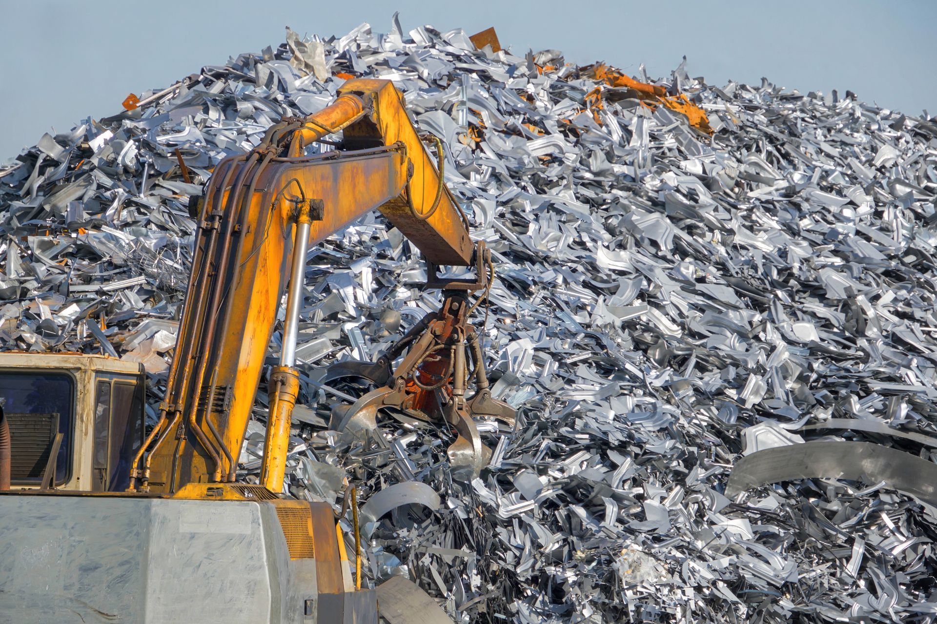 METAL RECYCLING CENTER