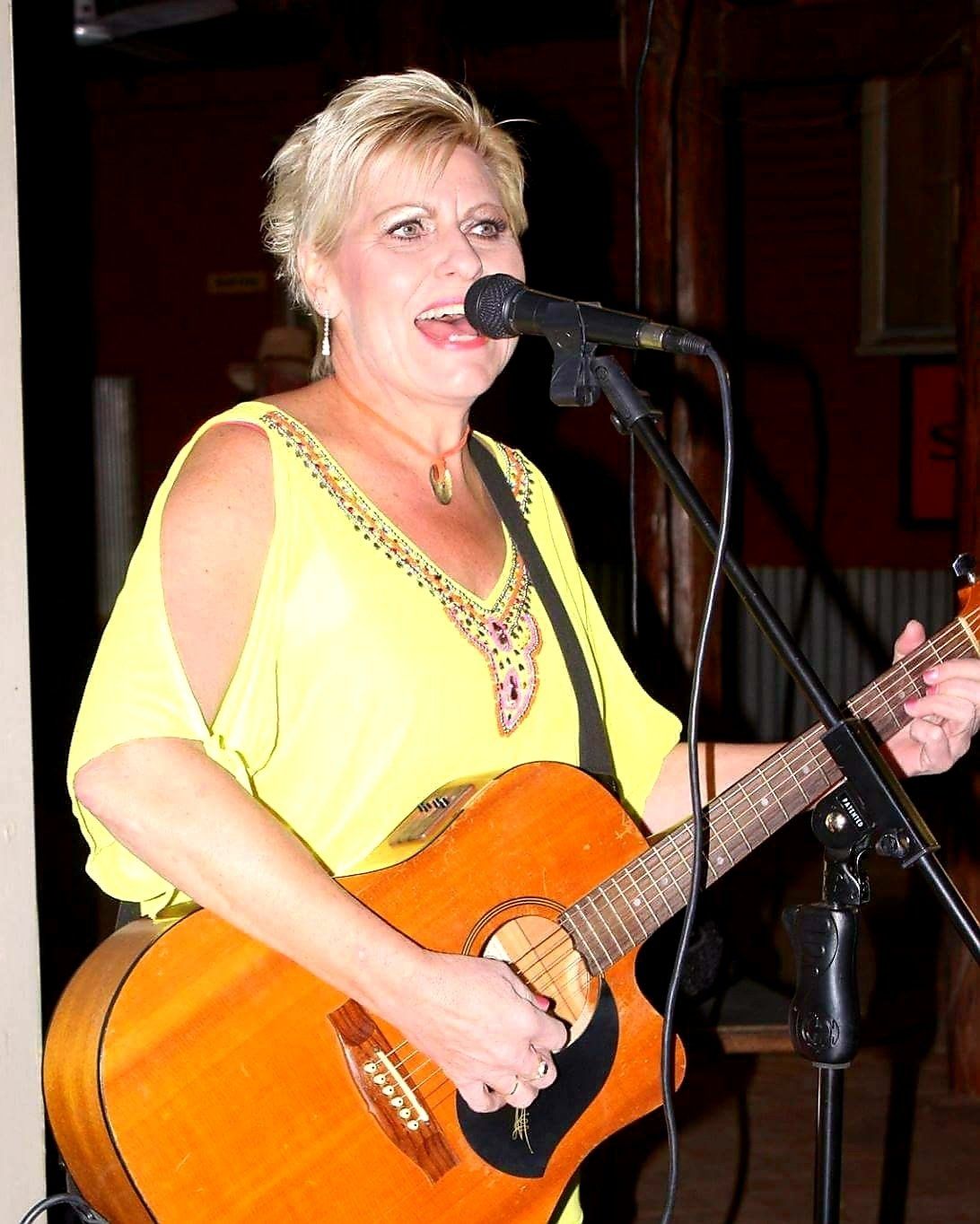 Musician Australia - Cathy Drummond - The perfect soundtrack to your event