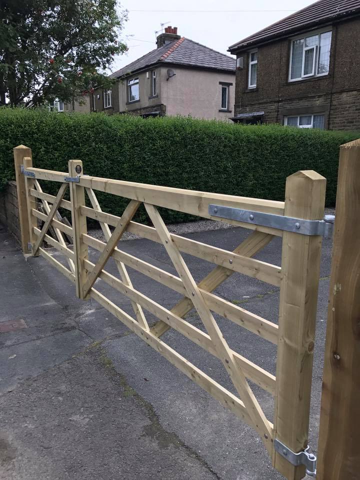 Wooden Garden Gates Leeds Fasci Garden