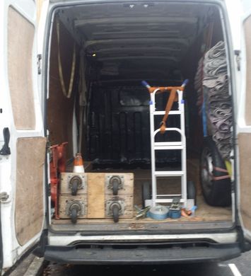 van, trollies, straps, blankets with driver for hire