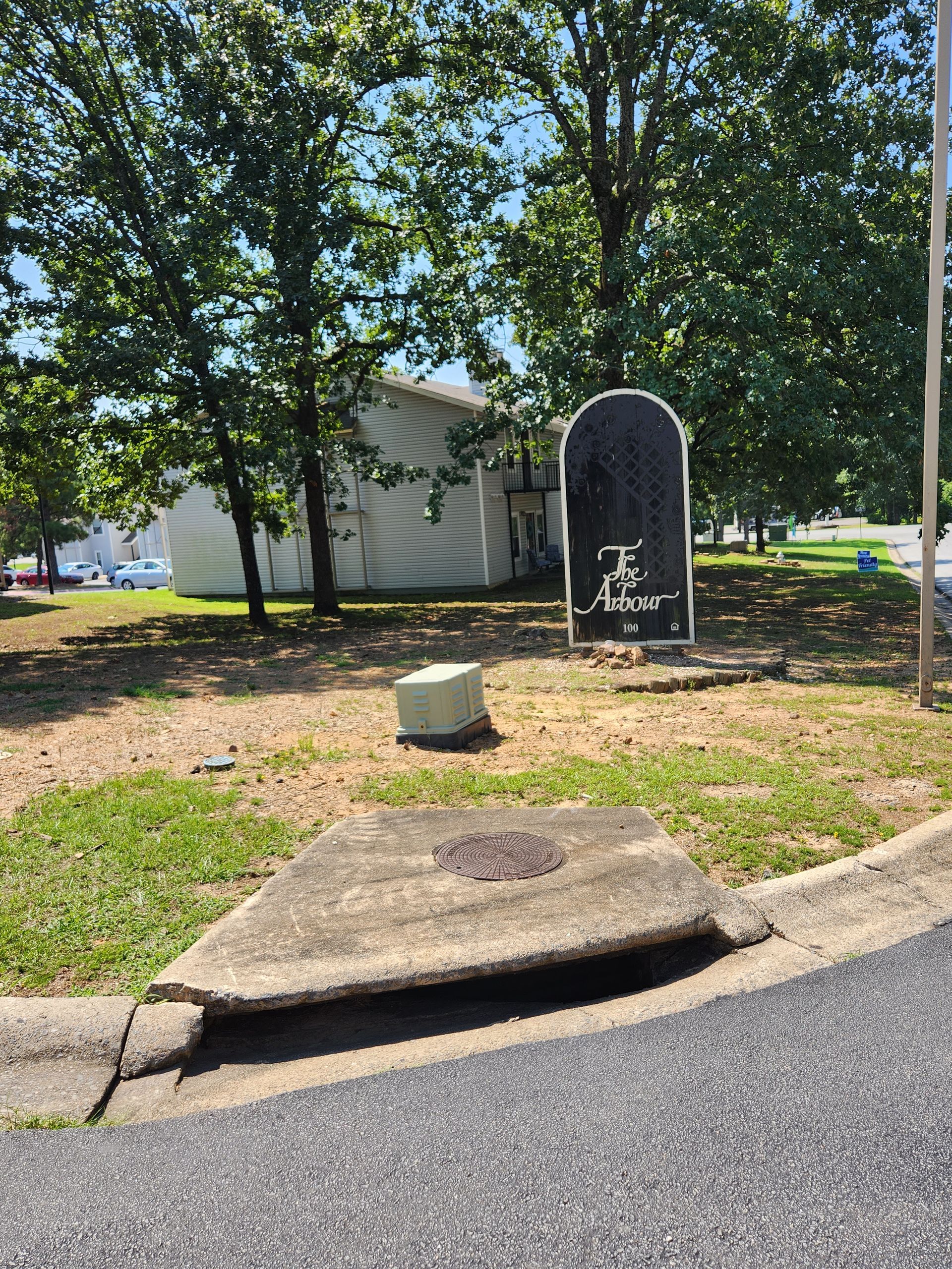 Arbour Apartments Exterior Photo