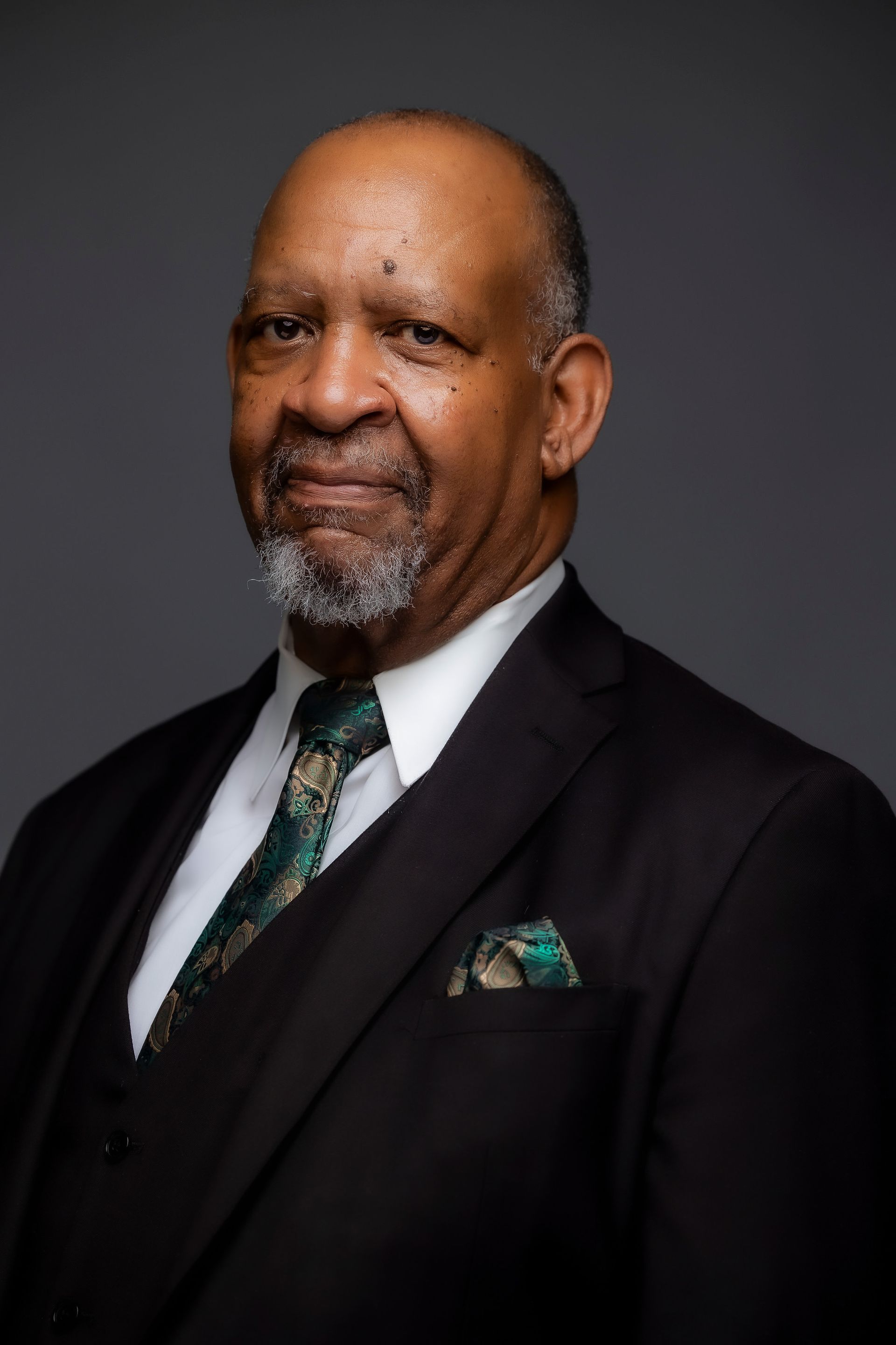 Mr. Eric Kenneth Howard