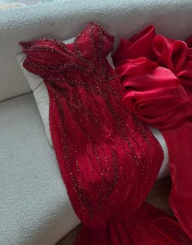 Lange rode galajurk met steentjes en pailletten.
rode galajurk
rode avondjurk
lange rode jurk
rode jurk gala
rode feestjurk
gala jurk rood
rode maxi jurk
rode lange galajurk met pailletten
elegante rode avondjurk voor gala
rode galajurk met steentjes
rode off-shoulder galajurk
rode galajurk met split
rode luxe avondjurk voor feest
rode galajurk voor bruiloftsgast
betaalbare rode galajurk online
rode baljurk
rode strakke avondjurk
rode glitterjurk
rode prom dress
rode couture galajurk