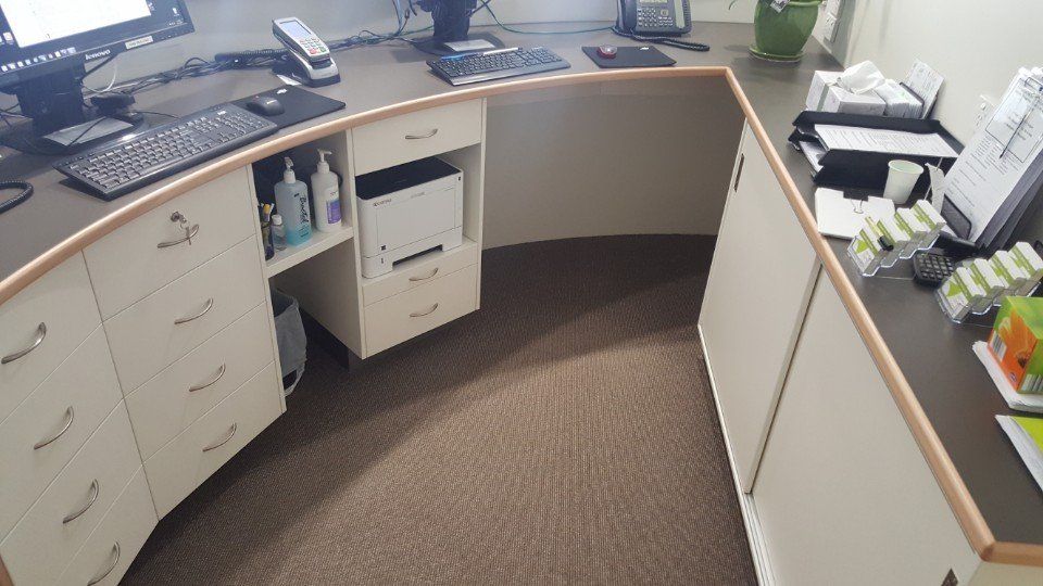 installed kitchen cabinets