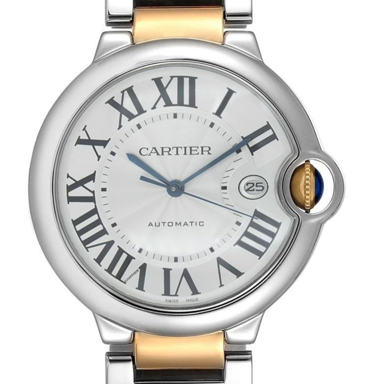 Un reloj Cartier de plata y oro con números romanos.