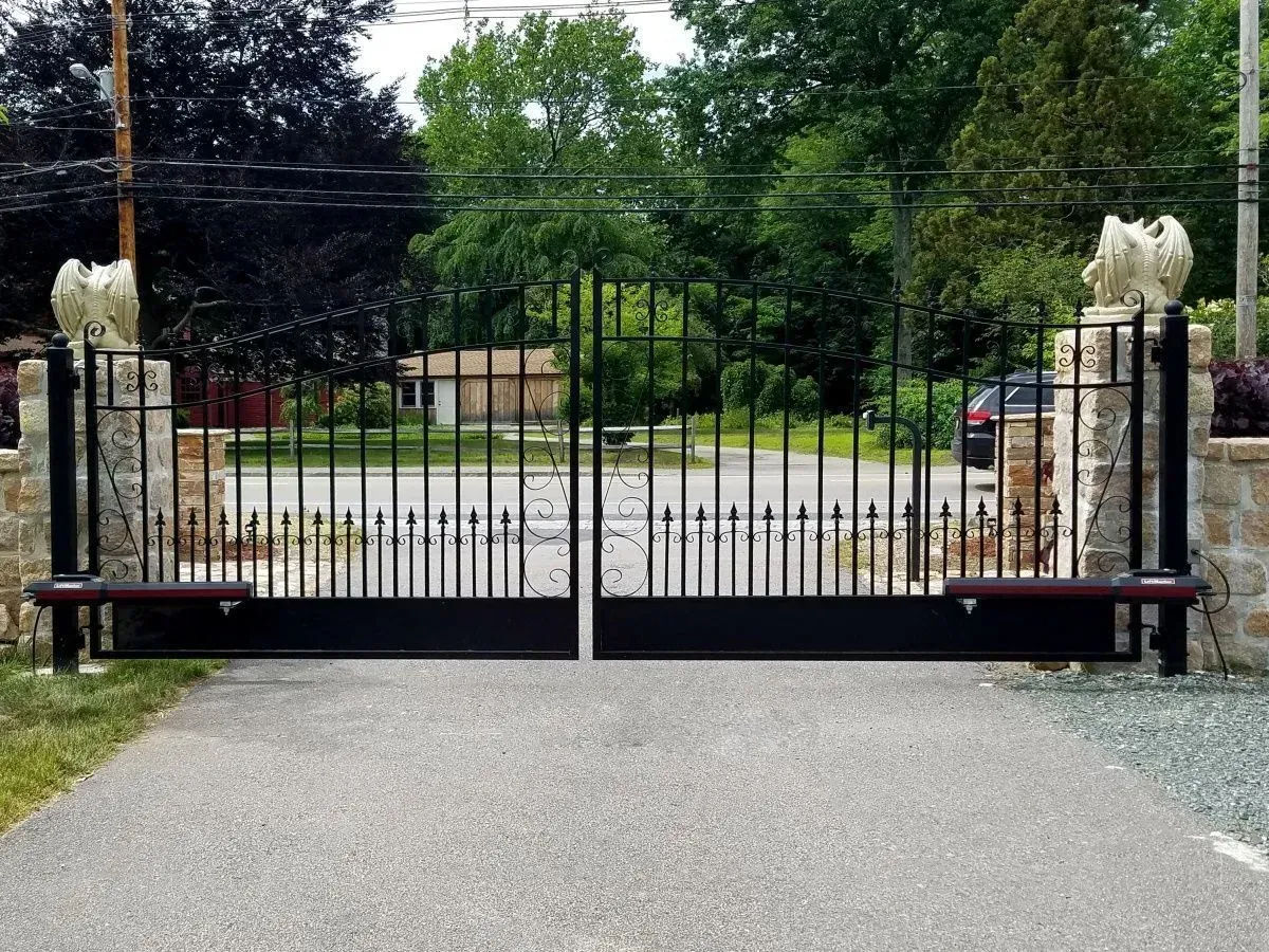 example of swing gate in north shore MA, showing an expert gate installation by trusted Boston Gate Operators