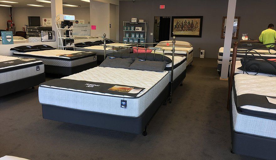 Best mattress store in Kingman AZ. Boyd's Outlaw Sleep Center