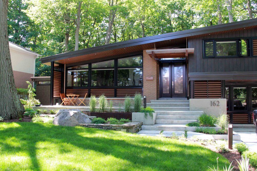 12 Great Plants for Mid-Century Modern Homes in Minnesota