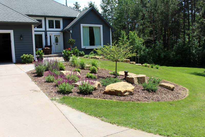 How to Use Boulders in Your Landscape Design
