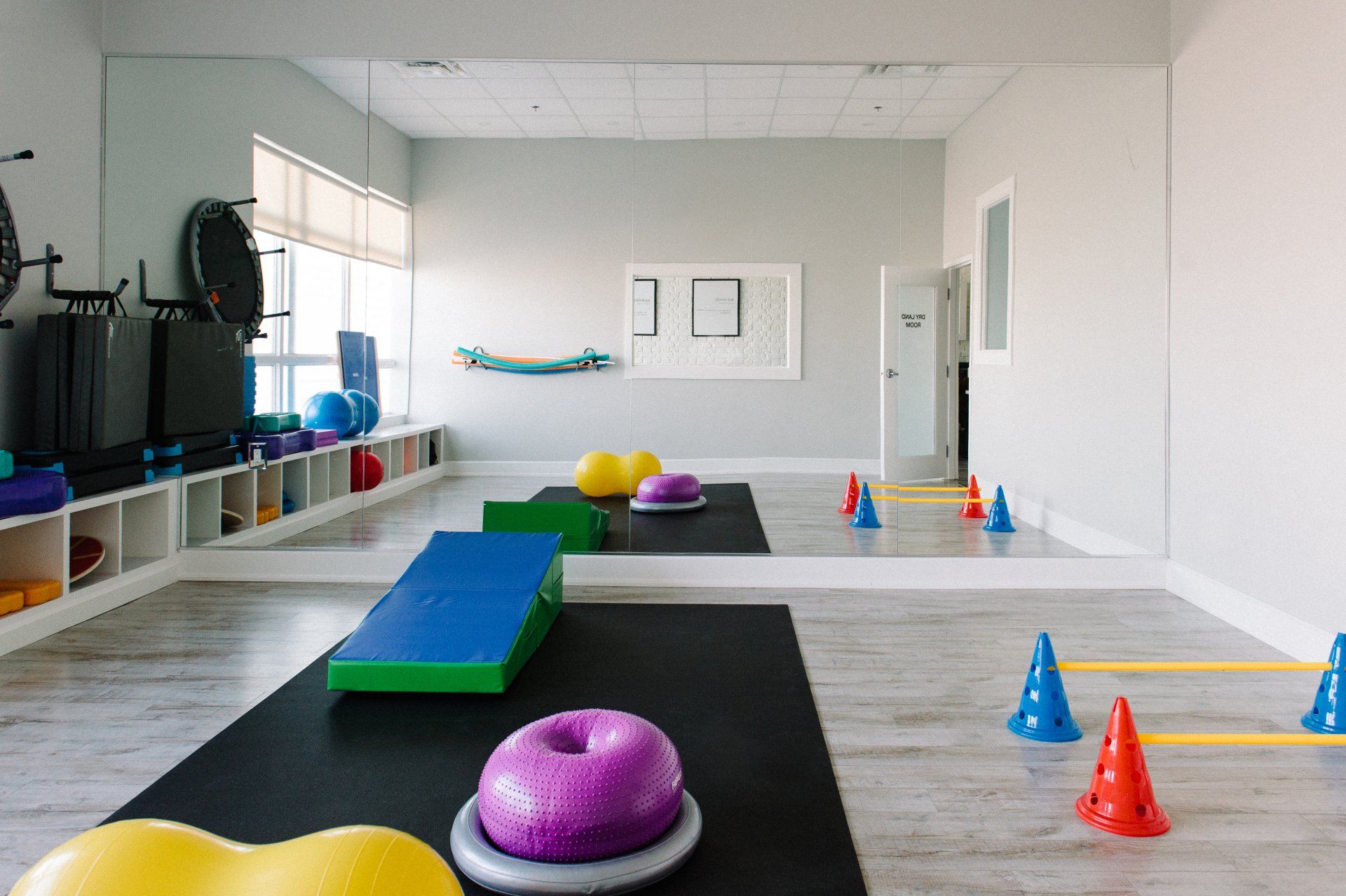 Dry land physiotherapy room with equipment