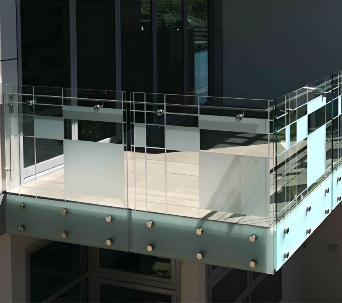 Stainless Steel Glass Staircase Railing — Top Shelf Glass Pool Fencing & Balustrading in Merrimac, QLD