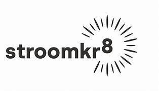 Een zwart-wit logo voor stroomkr8 met een zon in het midden.