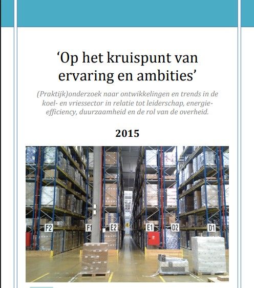 A book titled op het kruispunt van ervaring en ambities