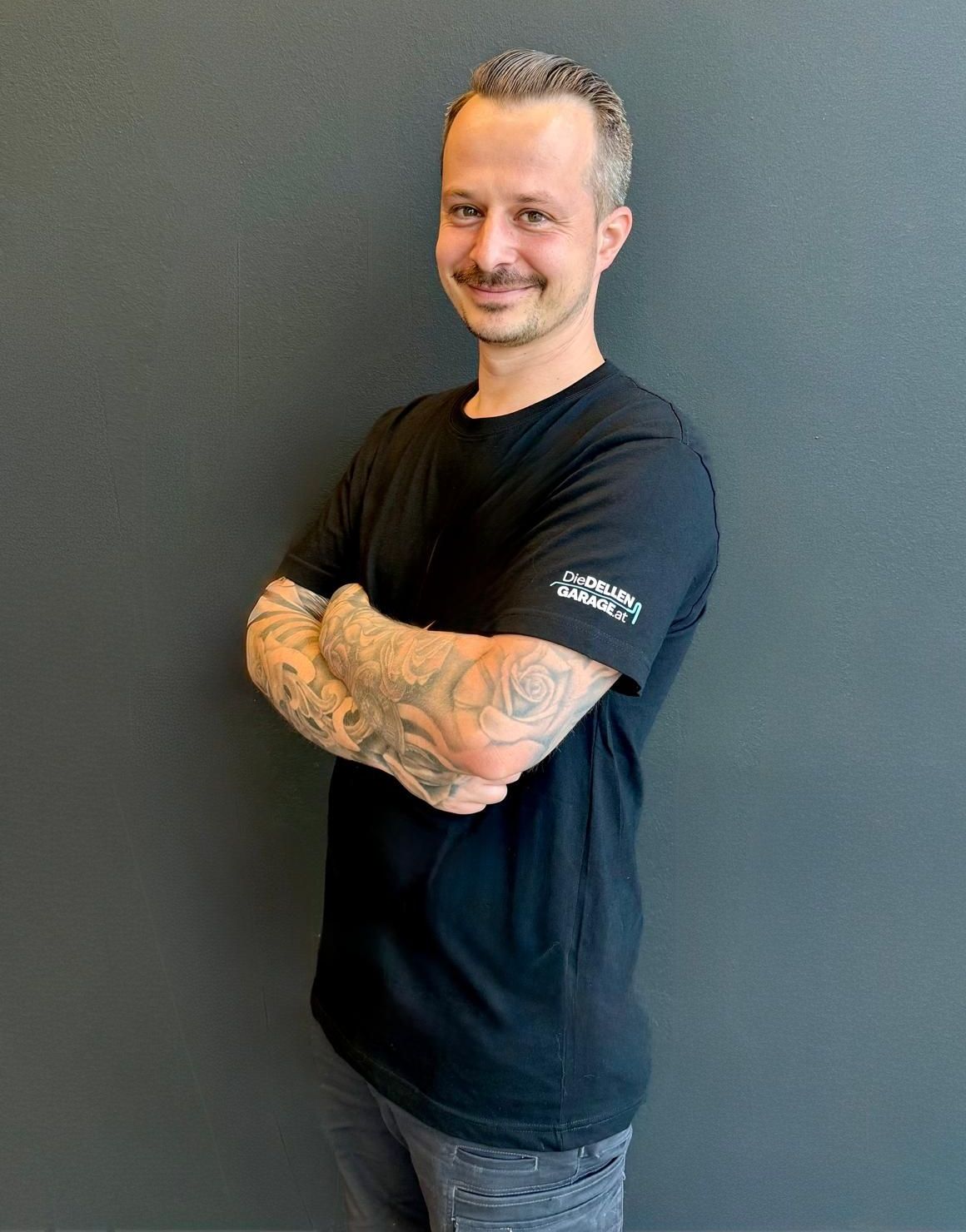 Portraibild Philip Bauer Die Dellengarage - Hagelschaden- & Dellentechnik