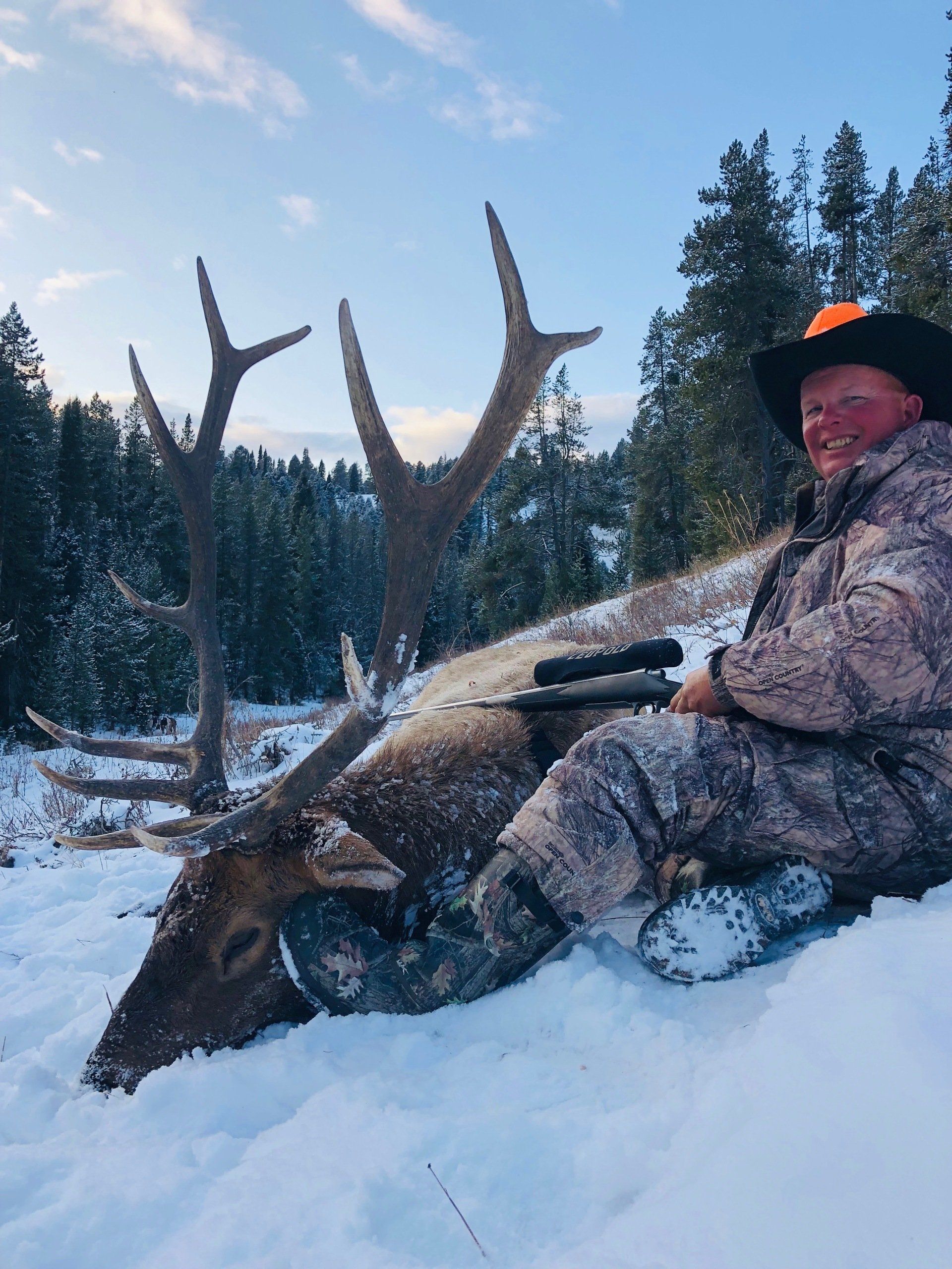 South Dakota Elk Hunting Non Resident 32 - j03h5yg