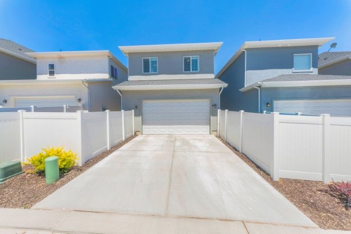 An image of Concrete Driveway in Phoenix Az