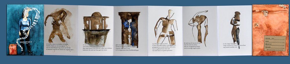 Een accordeonvormig boekje toont een reeks abstracte inkttekeningen in warme tinten, met een blauwe omslag en een oranje achterkant.