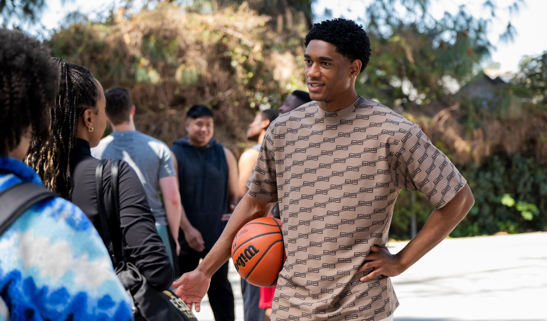 Devin Craig – Sex Lives of College Girls TV scene