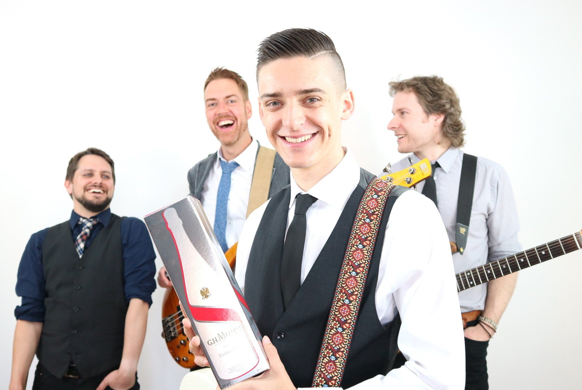Free MUMM Champagne when you book The RockPins Live Music Band