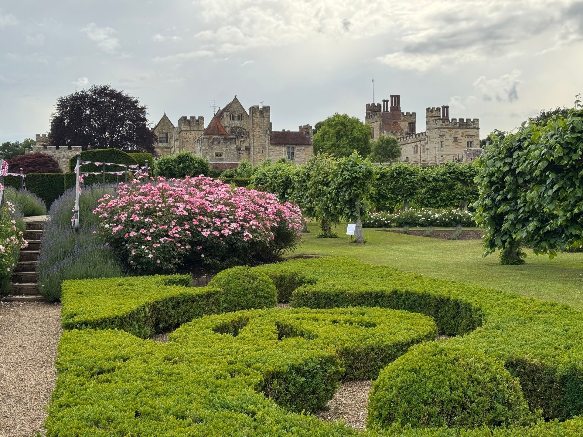 Penshurst Place Wedding with The RockPins live band
