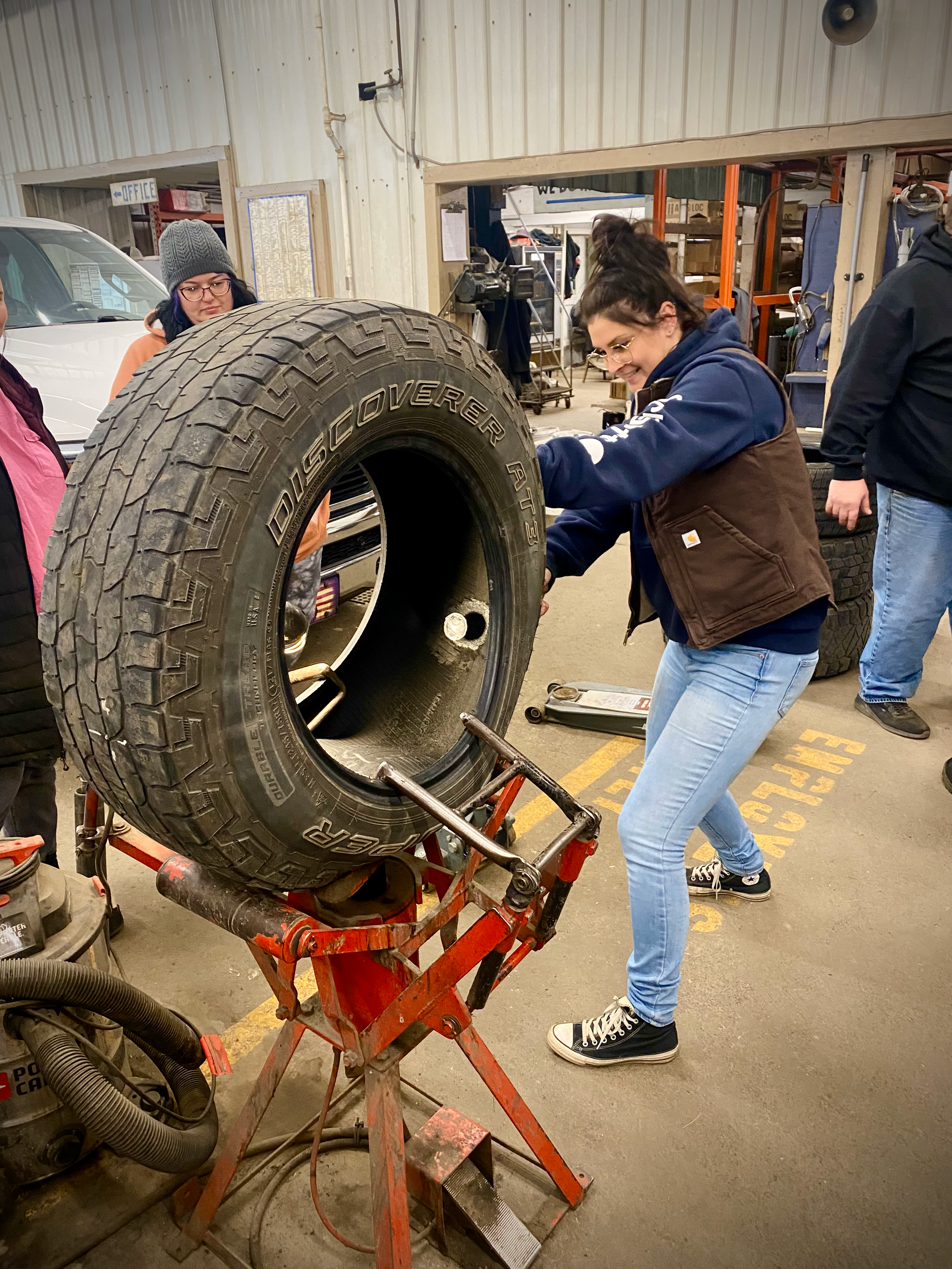 Light Duty Trucks Tire Services | Skander Tire & Auto Service