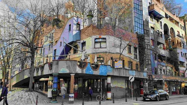 Hundertwasserhaus – Vienna’s most colorful and artistic building Hundertwasserhaus Vienna colorful architectural landmark
