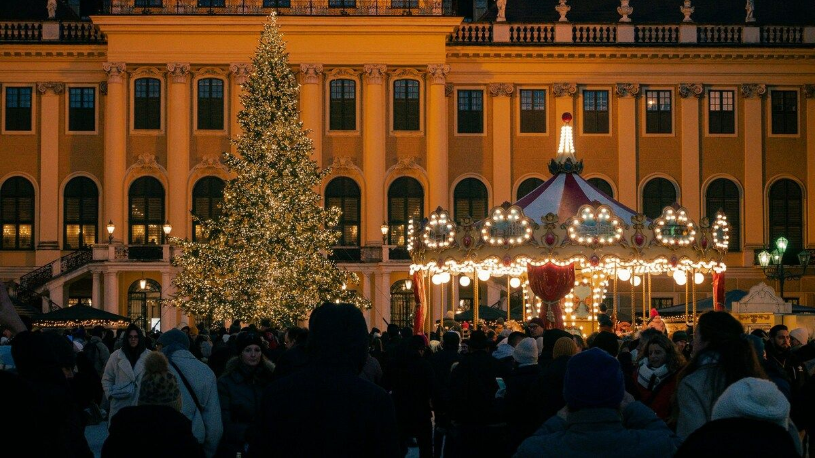 Schönbrunn Palace Christmas Market Vienna 2025