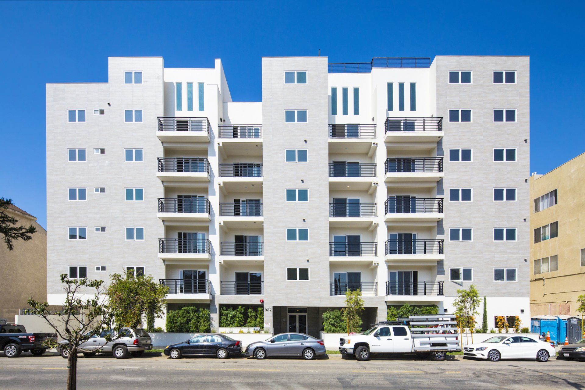 837 Harvard Interior