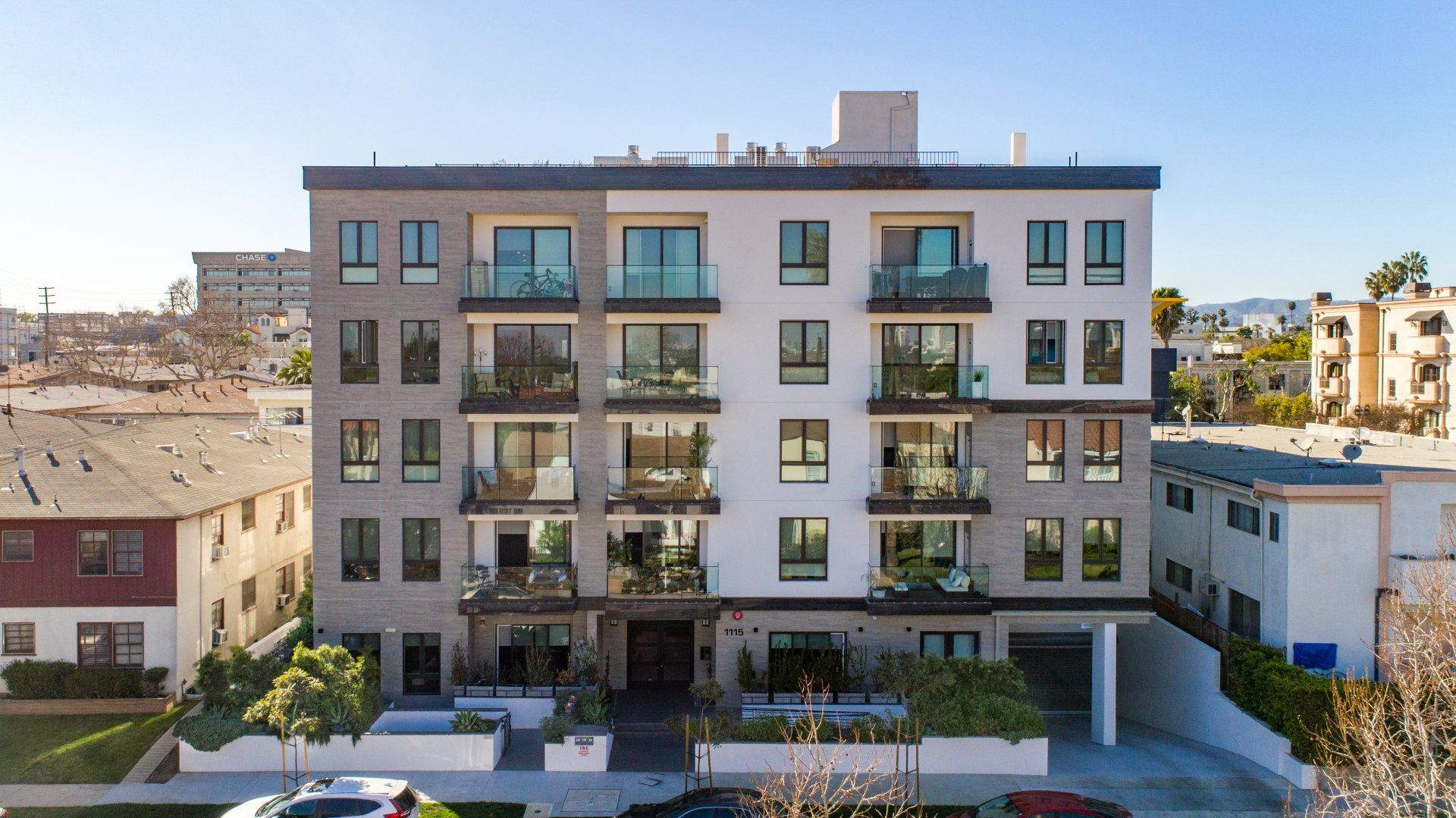 1115 CARDIFF exterior