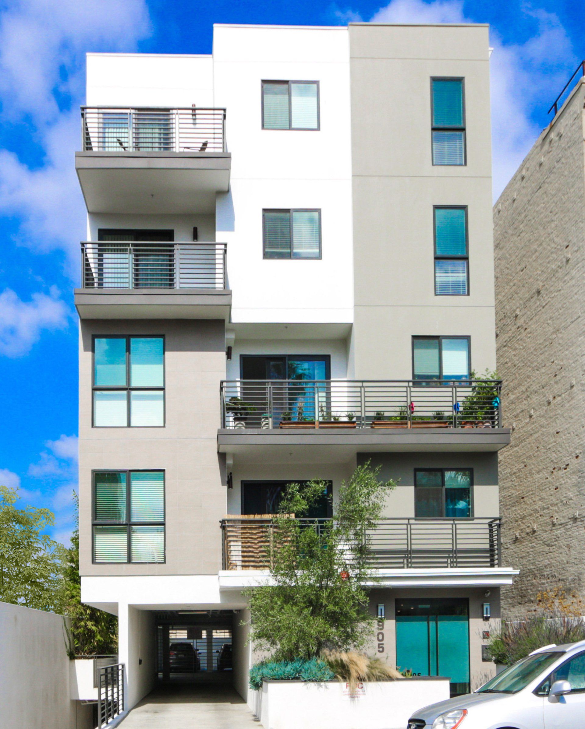 905 ARDMORE exterior