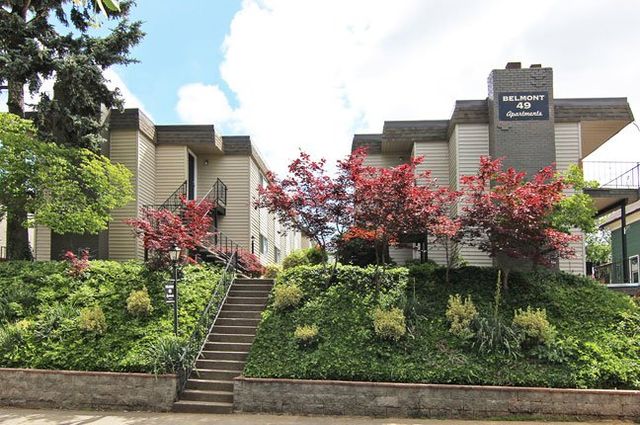 front view of belmont apartments