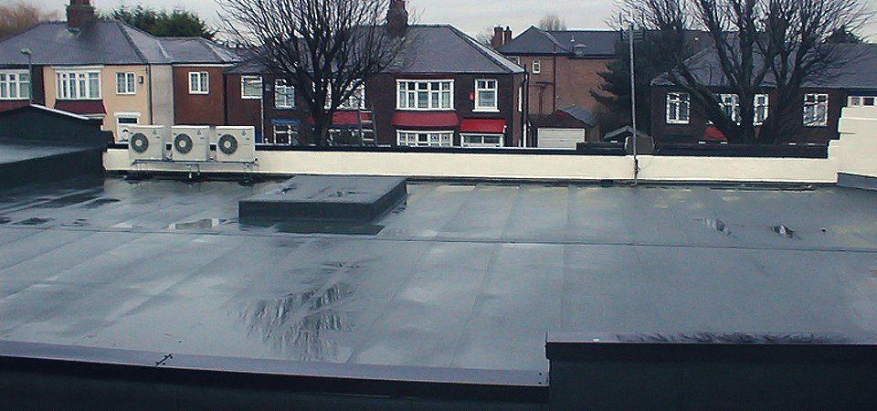 Flat roof installations