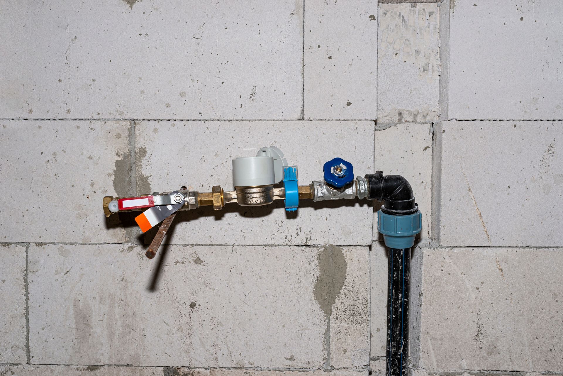 pipe stopping backflow of water 