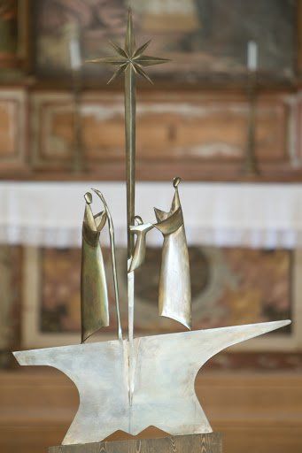 produzione di oggetti di arte sacra