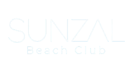 Logotipo de Sunza Beach Club: texto blanco sobre fondo blanco, con 