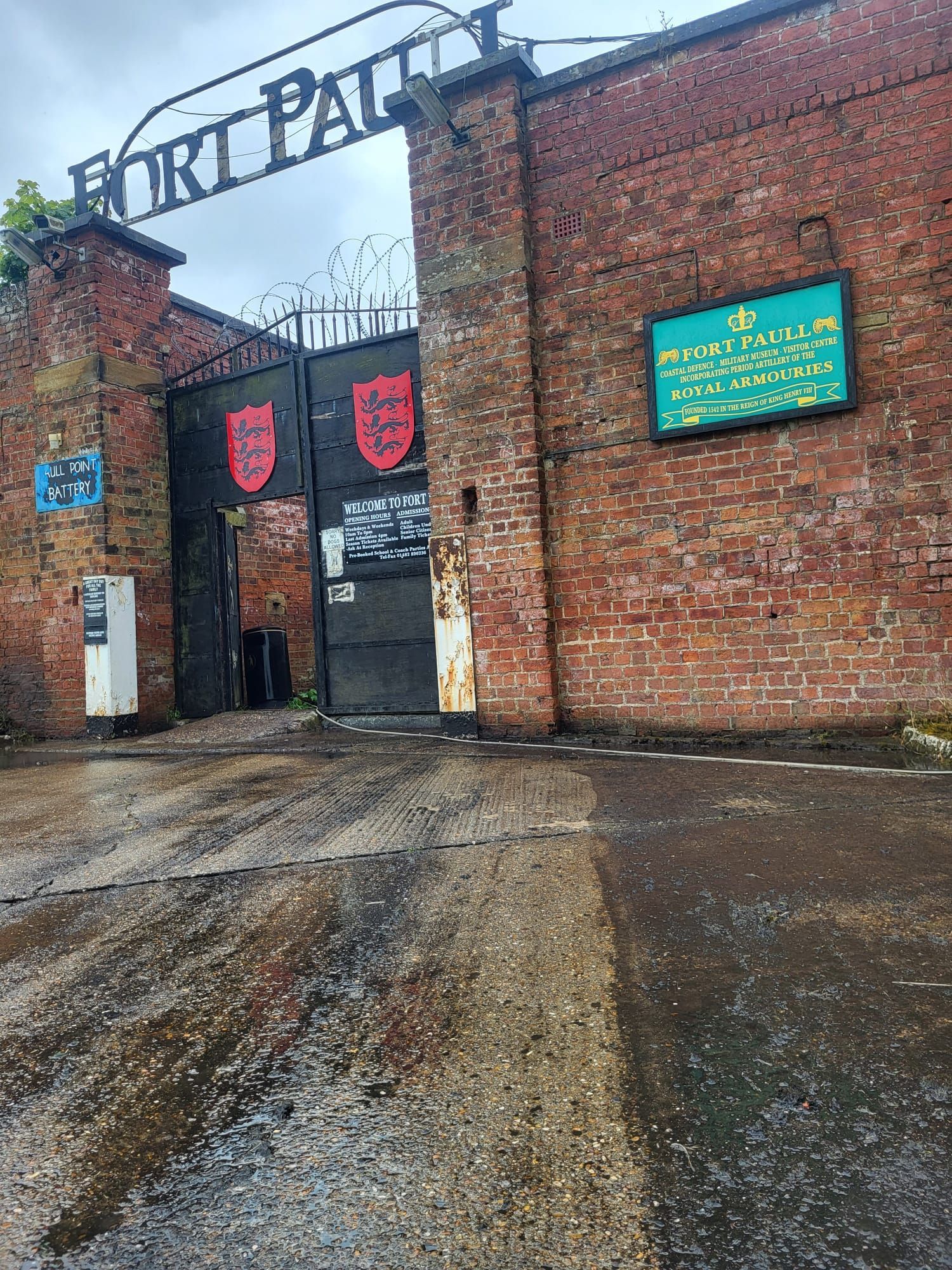 Entrance to Fort Paull before cleaning