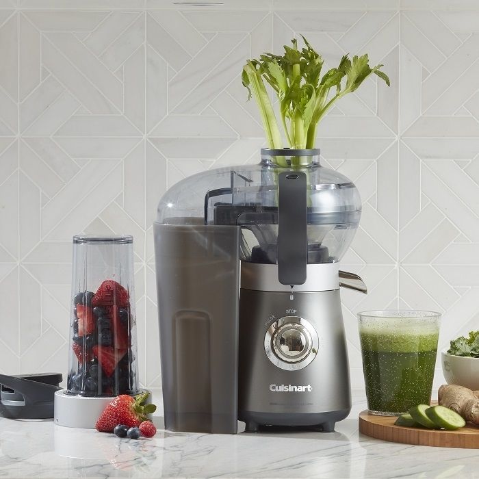 【CUISINART美膳雅】多功能高效鮮榨攪拌機 果昔果汁自由選 隨行杯 輕巧不佔位 BJC550TW