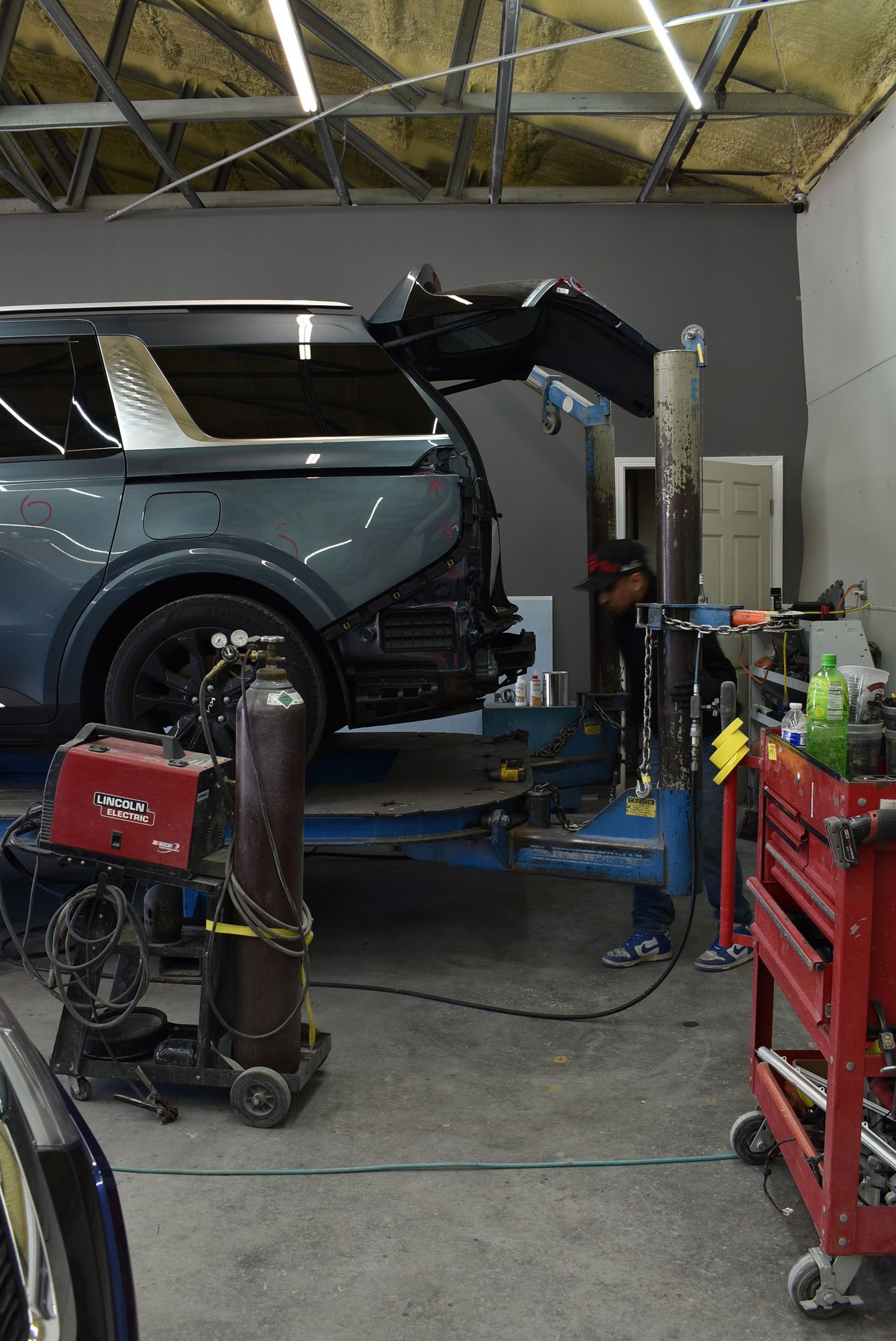 Frame Repair Services: Ensuring Your Safety