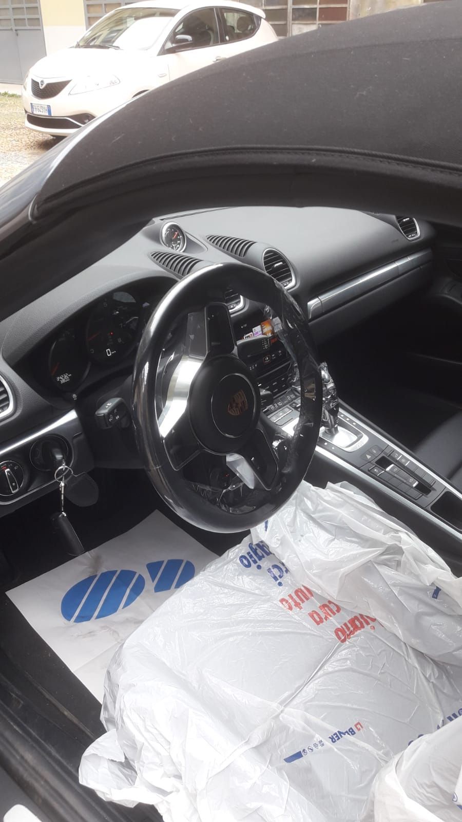 interno auto volante