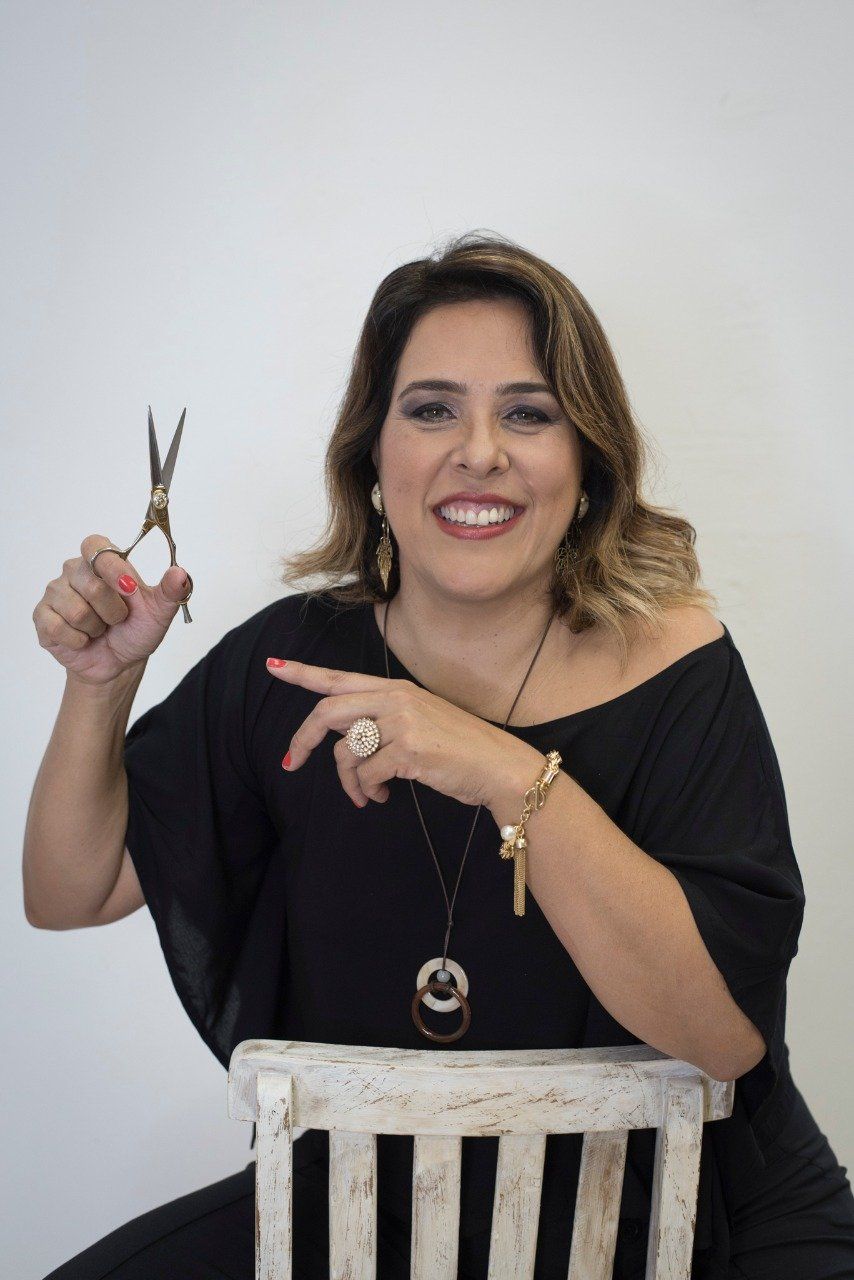 Sandra Zapalá comenta a importância do Visagismo nos cabelos femininos