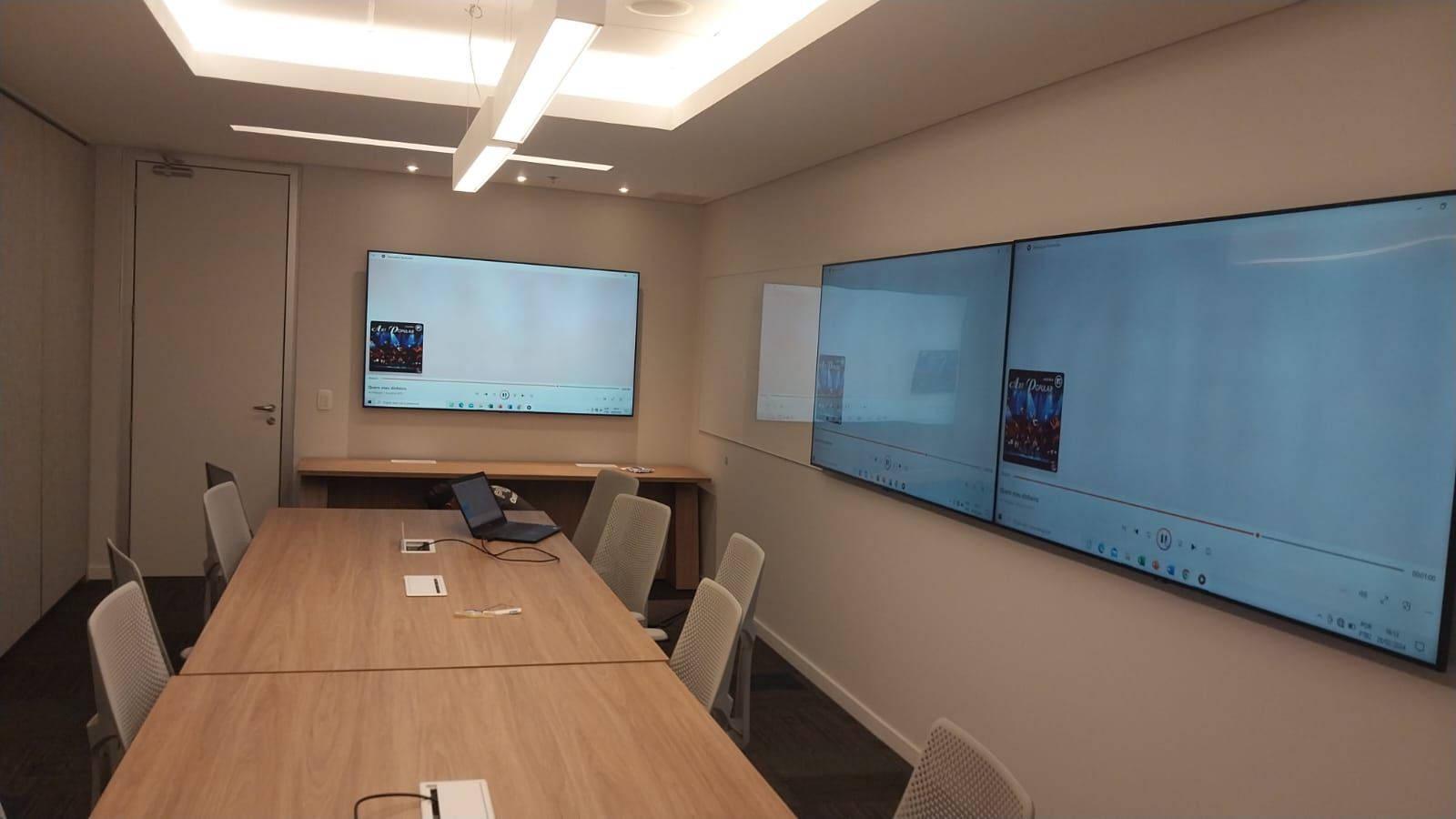 SOLUÇÕES AUDIOVISUAIS