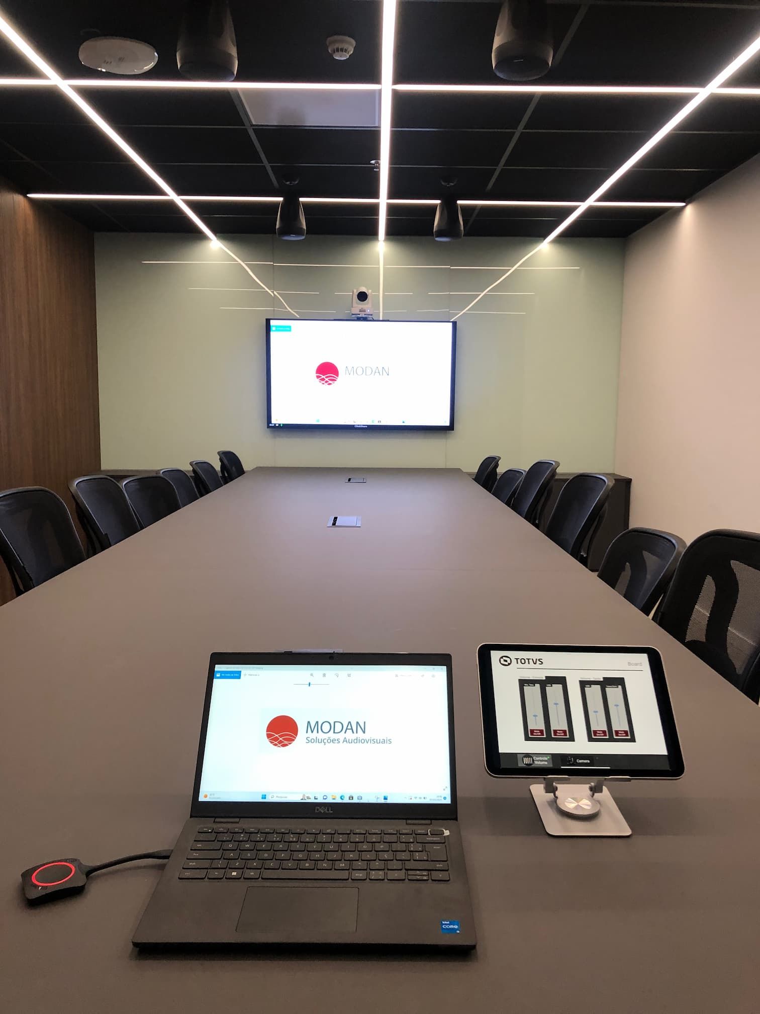 SOLUÇÕES AUDIOVISUAIS