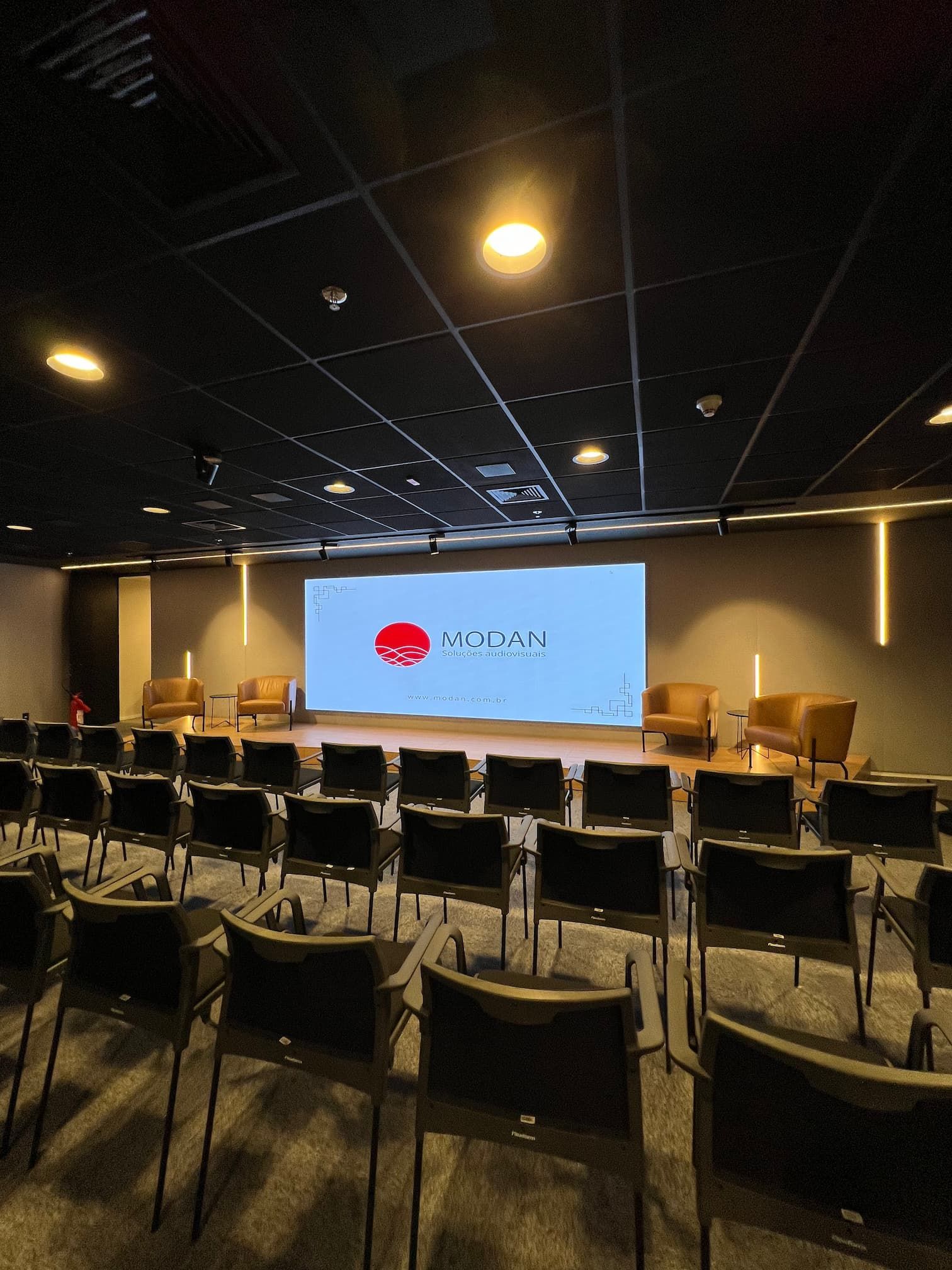 PORTFÓLIO DE SERVIÇOS AUDIOVISUAIS