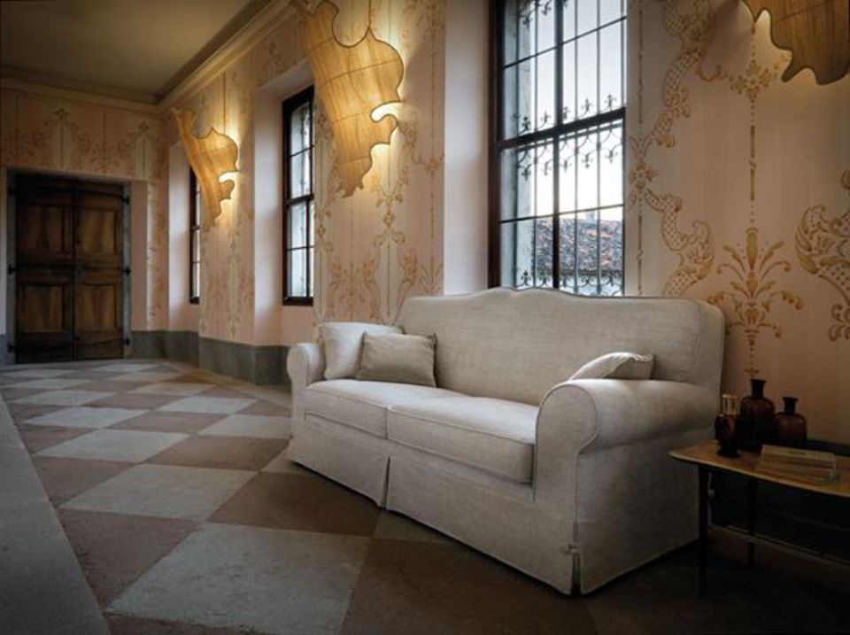 Divano in pelle bianco