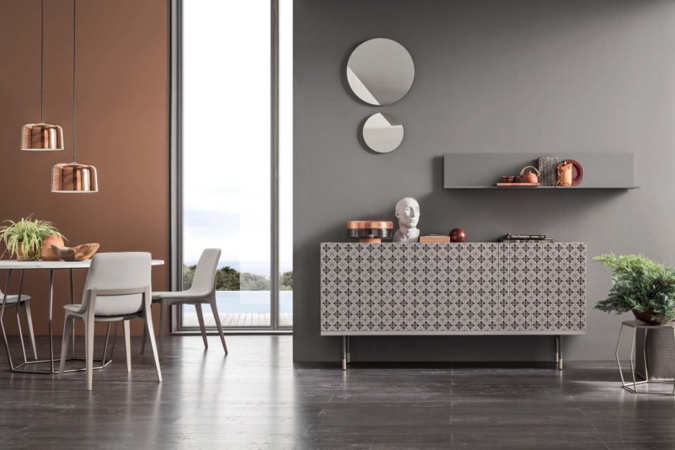 Madia di design decorata