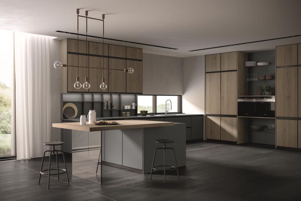 Cucina con lampadario sospeso