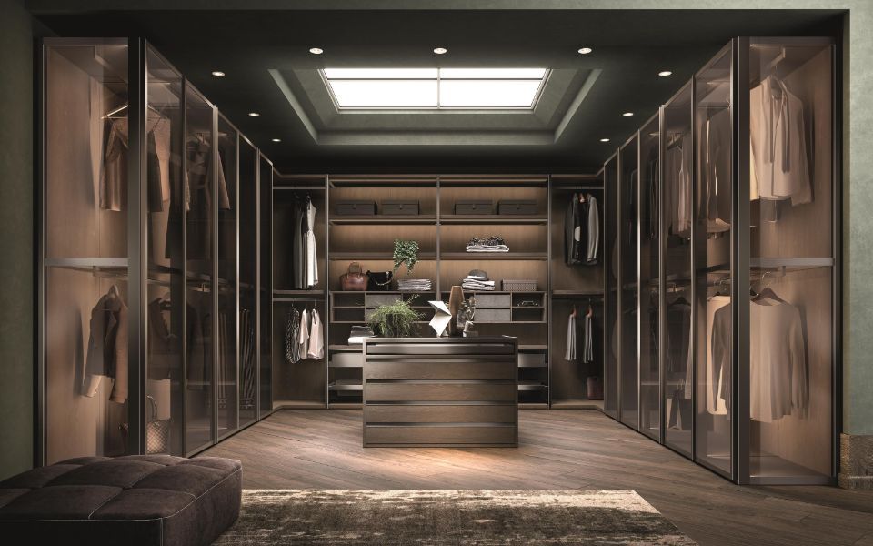 Cabina armadio classica con isola