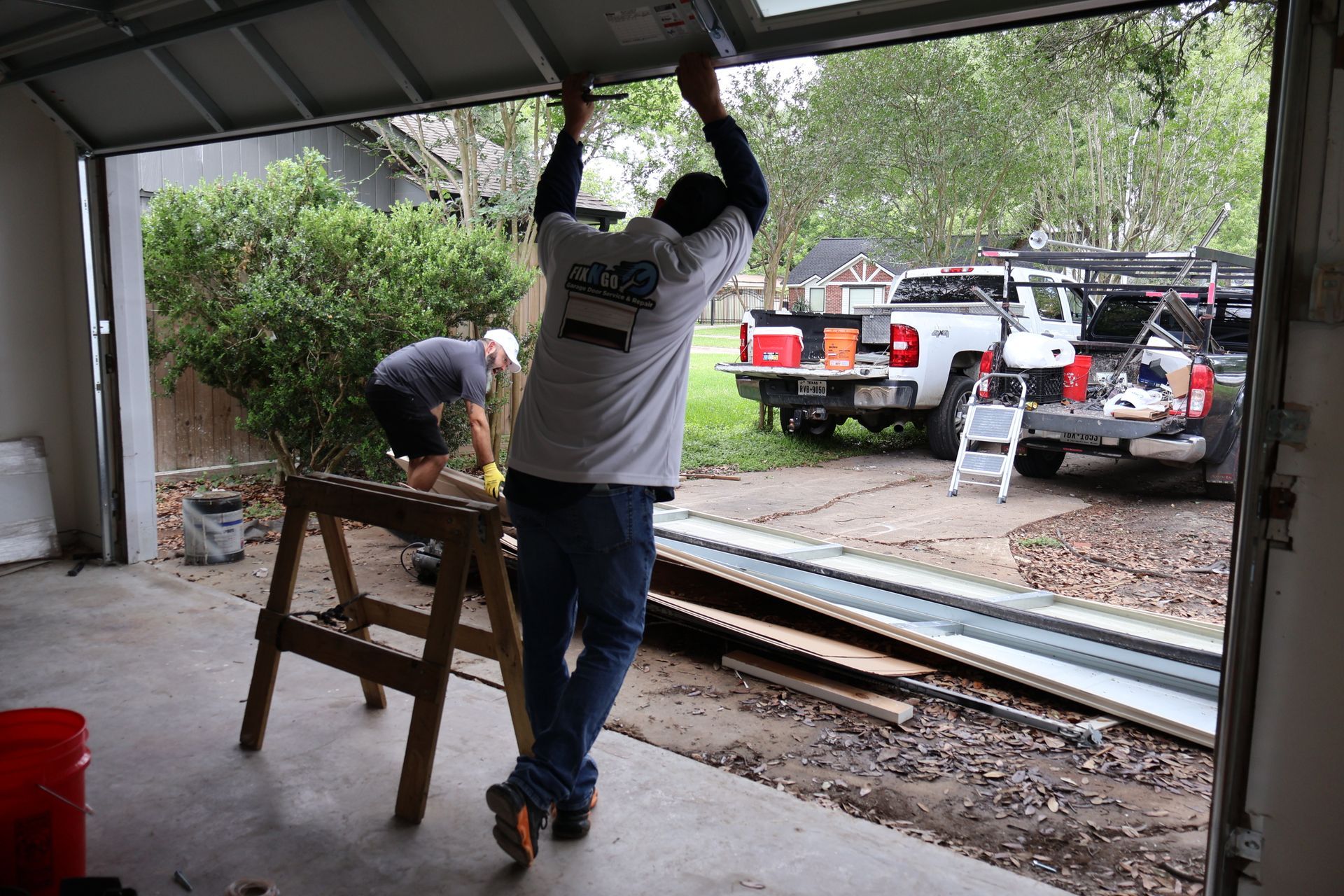 24 Hour Garage Door Broken Spring Service of Beasley, TX