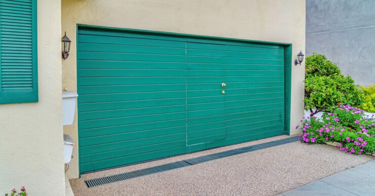 Essential Tips for Preparing Your Garage Door for Fall